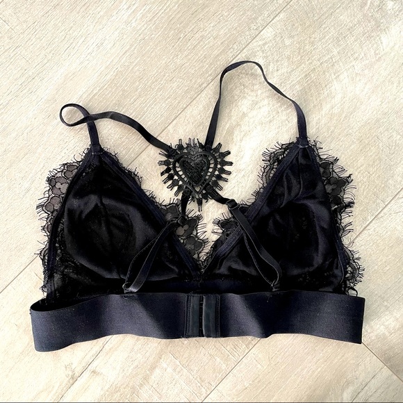 Lace Bra - Picture 2 of 3